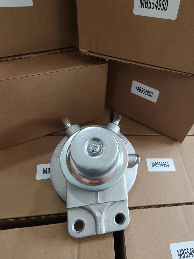 MB554950 Nissan Infiniti Lift Pump Fuel Filter Primer MB554950 OEM Quality